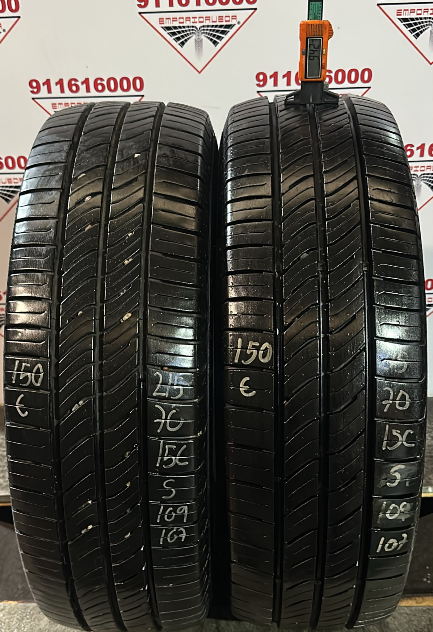 UNIROYAL  USADO  215/70 R15S 109/107 S